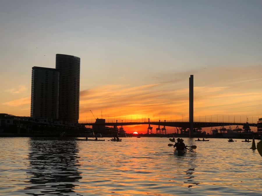 Melbourne: Sunset Kayak Tour with Dinner - Who This Tour Fits Best (and Who Might Sit Out)