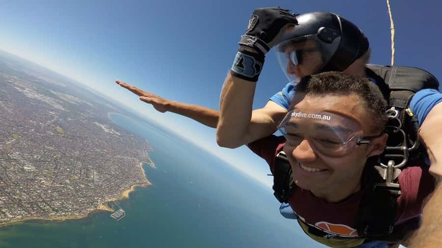 Melbourne: Tandem Skydive Experience over St. Kilda Beach - Weather and timing: how to plan for a calm day