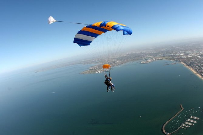 Melbourne: Tandem Skydive Experience over St. Kilda Beach - Freefall and canopy: how the time is built for you