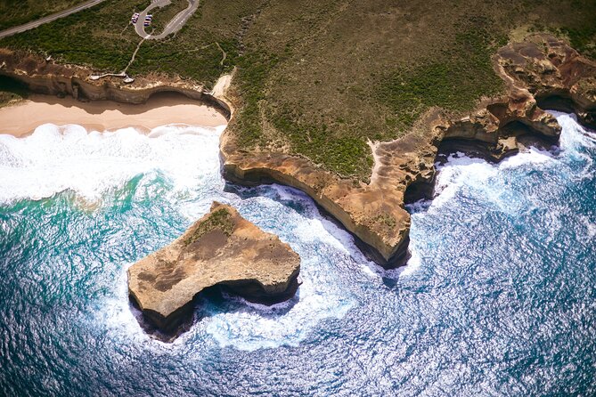 Melbourne to 12 Apostles VIP Helicopter Tour (1 hour Flight) - The air portion: seeing the Great Ocean Road from above