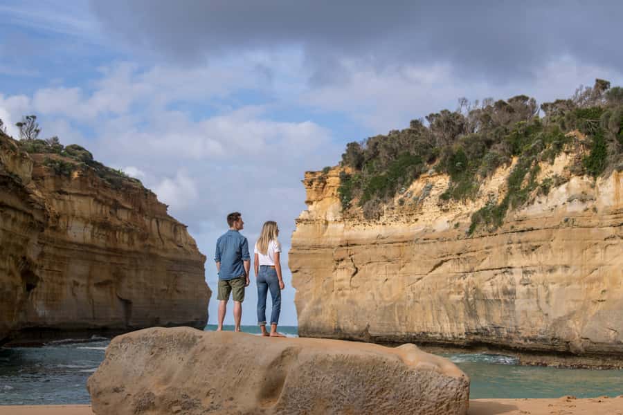 Melbourne to Adelaide: 2-Day Overland Explorer Tour - Melbourne to Adelaide: a fast, scenic route worth the long day