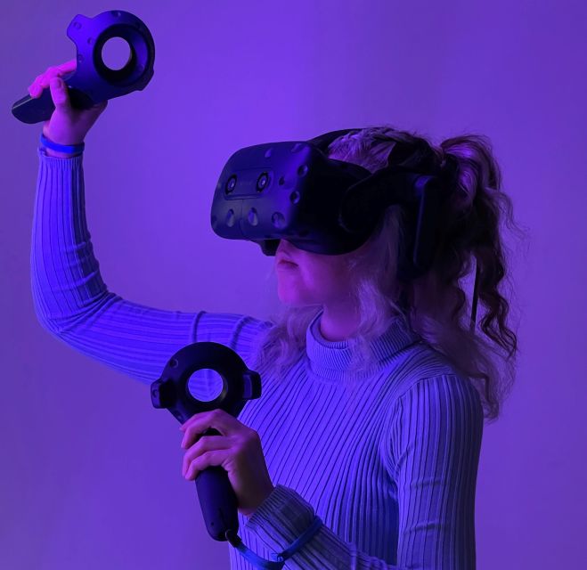 Melbourne: Virtual Reality Games OR Escape Room Experience - A weather-proof Melbourne plan for all seasons