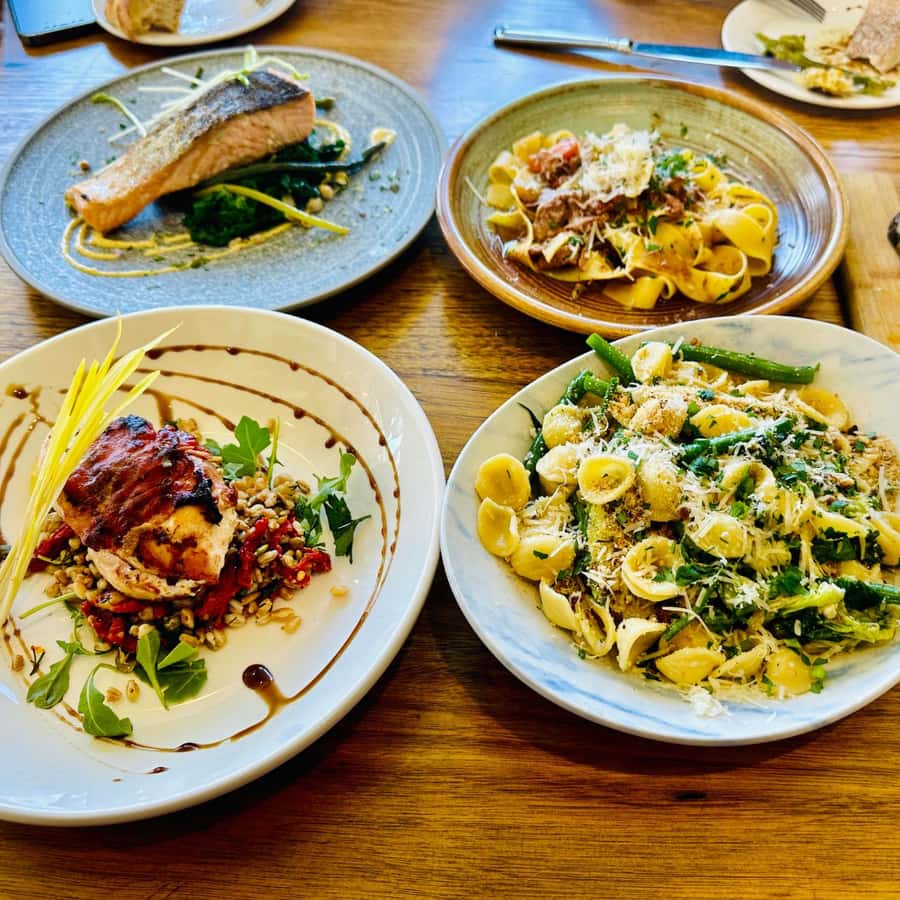 Melbourne: Yarra Valley Wine Tour + Lunch & Gin/Beer Option - Soumah Lunch: The Part That Makes the Tour Feel Worth It