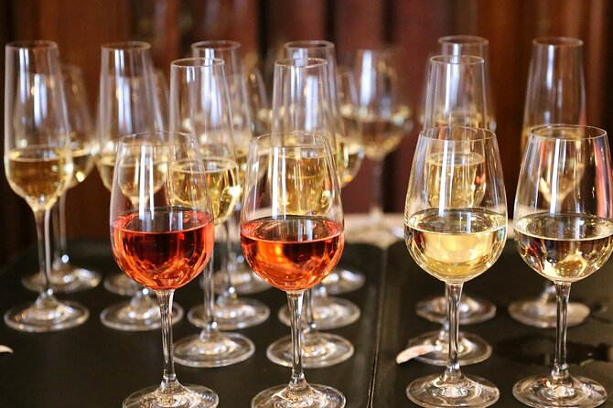 Mornington Peninsula Winery Bus Tour including lunch with a glass of wine - Price and value: what $139.86 actually buys you