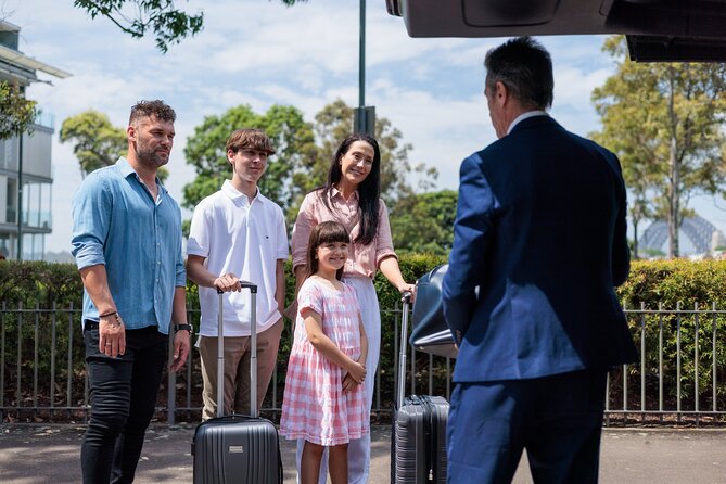 Private Luxury Transfer from Melbourne CBD to Melbourne Airport - Who Should Book This Transfer (And Who Might Skip It)