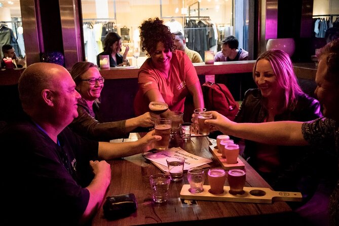 Private Melbourne’s History with a Drink Tour - Guides make or break bar history tours