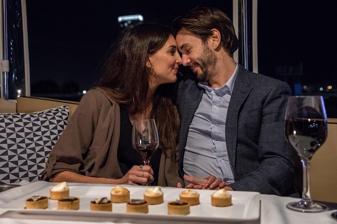 Private Romantic Melbourne Dinner Cruise for 2 - The food and drinks: 3 courses plus beer and wine
