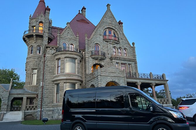 Private Tour of Gorgeous Victoria and to Butchart Gardens! (4 hr) - How the private van tour runs in 4 hours (and how to plan for it)