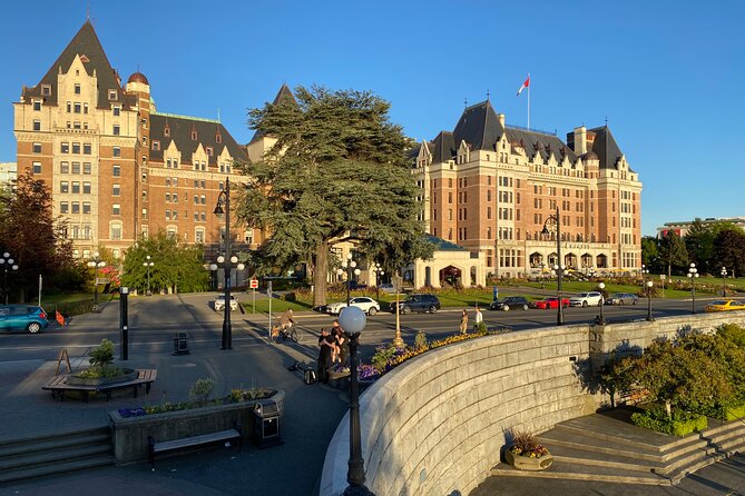 Private Tour of Gorgeous Victoria and to Butchart Gardens! (4 hr) - Fisherman’s Wharf, Chinatown and Old Town: the fast route to understanding Victoria
