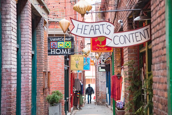 Private | Victoria City Highlights Walking Tour - The Empress Hotel and Government Street: hotel grandeur and Fraser Gold Rush streets