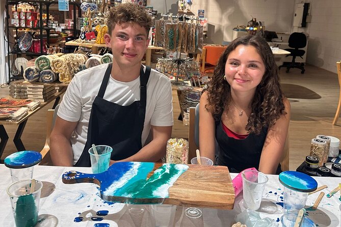 Resin Art Classes Melbourne: Cheeseboards & Coasters - A One-Hour Resin Class at 555 Flinders Lane