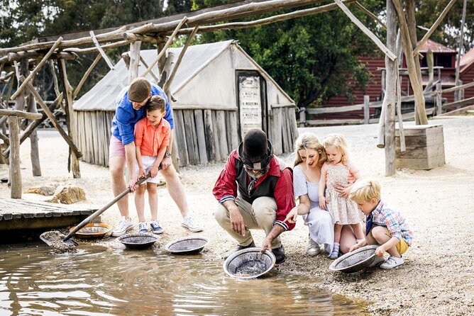 Sovereign Hill, Botanical Gardens and Melbourne Skydeck Bus Tour - Key highlights to look for