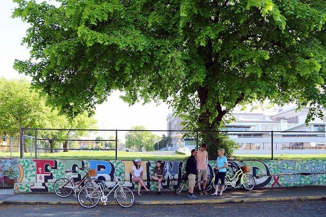 Victoria City Highlights Bike Tour for Cruise Guests - Stop-by-Stop: The Route That Builds Victoria in Layers