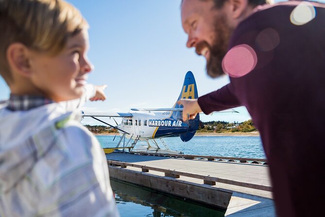 Victoria Panorama Scenic Seaplane Tour - Photos: how to get the shot without fighting the cabin