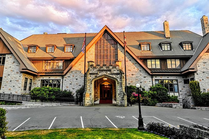 Victoria & The Butchart Gardens:Deluxe City and Garden Experience - Craigdarroch Castle and Beacon Hill Park: the “look” stops