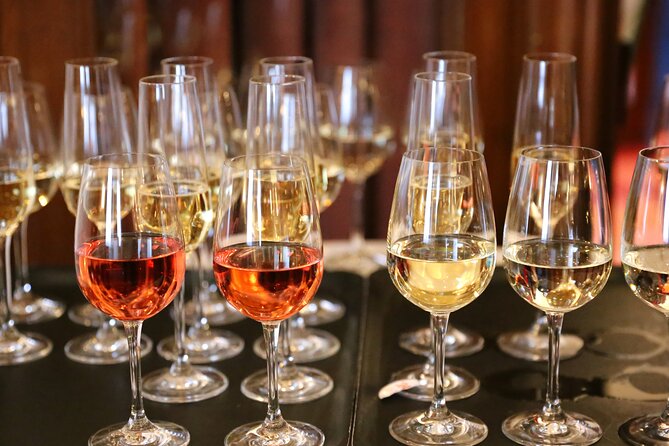 Yarra Valley Wine Tour inc lunch with a glass of wine, tastings and chocolate - Stop 4: St Huberts Cellar Door and the quiet final winery pour