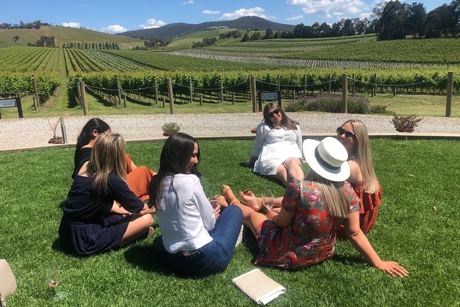 Yarra Valley Winery Tour from Melbourne - Lunch included - Tokar Estate: Tasting With a View and a Change of Pace